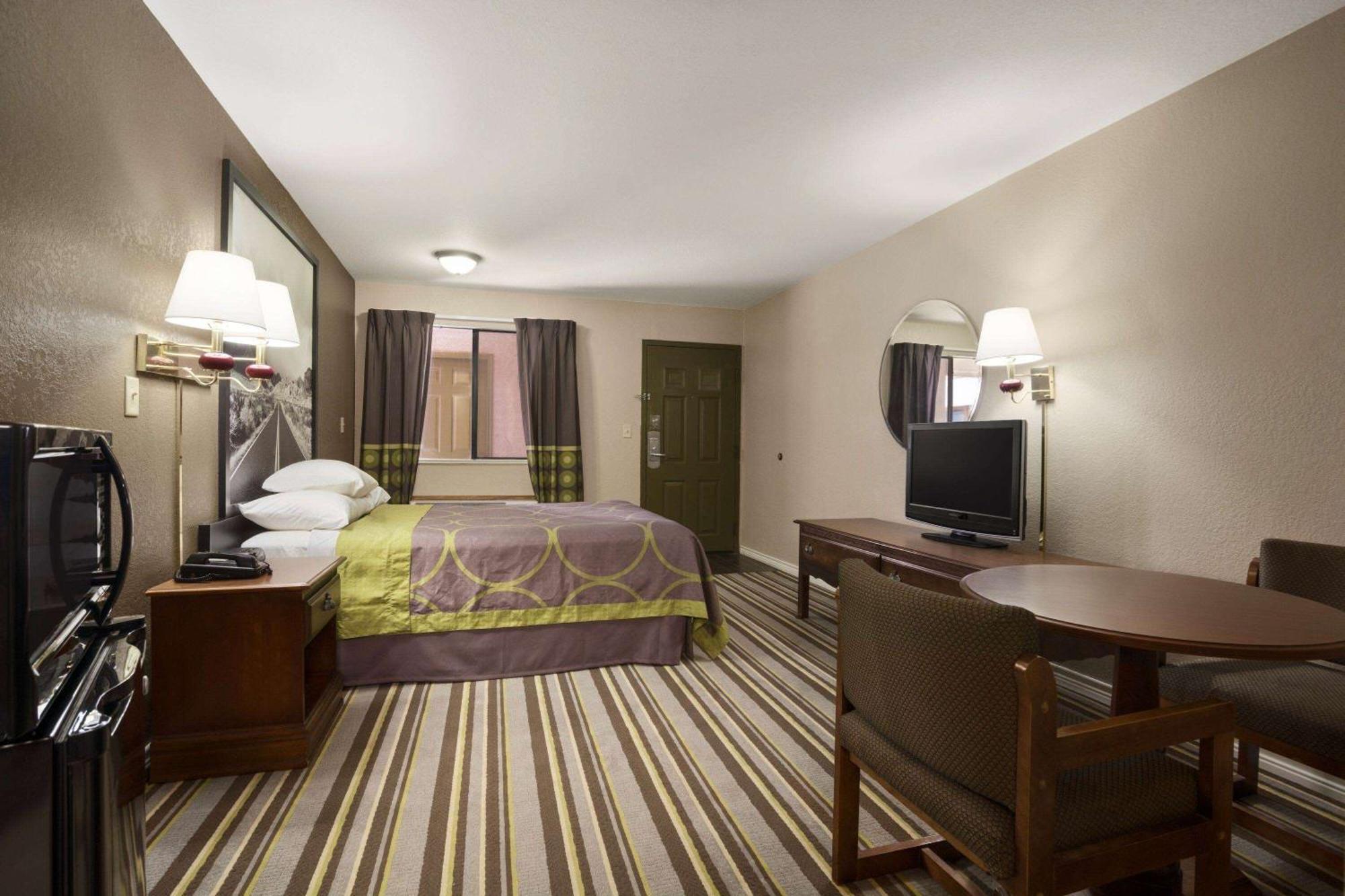 Super 8 By Wyndham Childress Motel Dış mekan fotoğraf